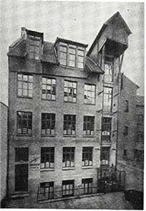 Company building 1901